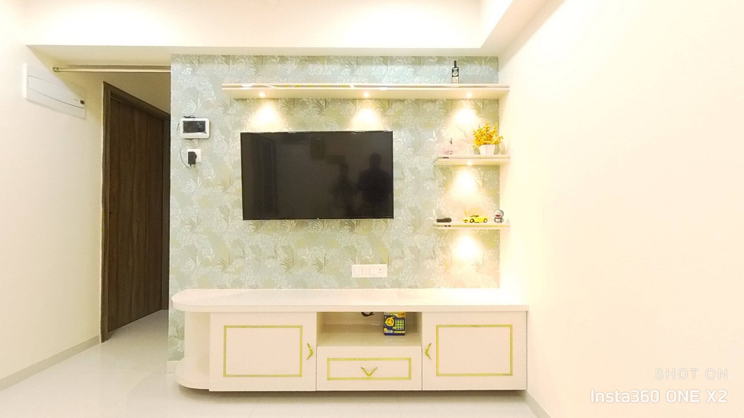 Koregaon Park — Studio Office by InterioArty