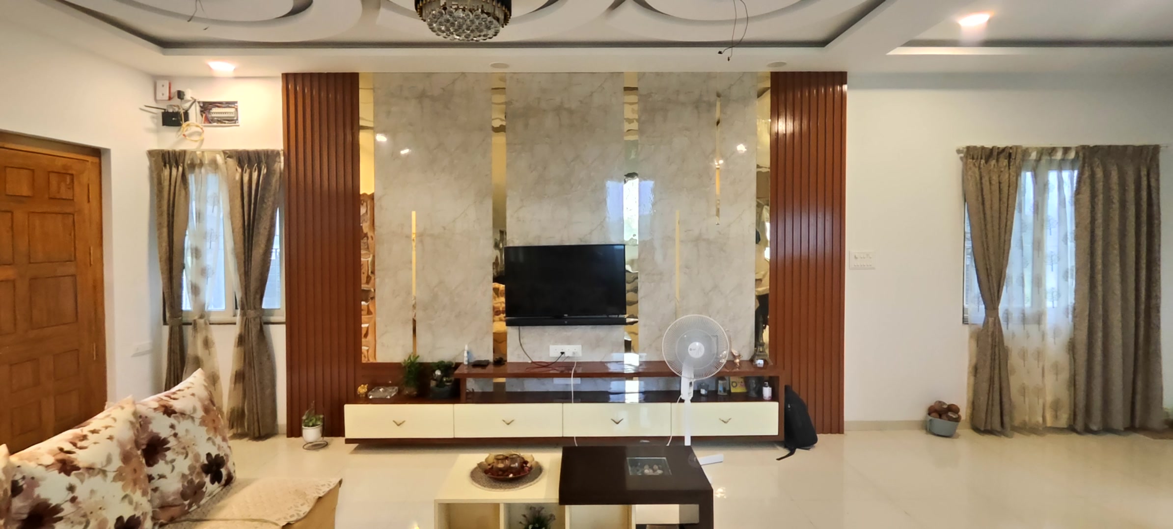 NIBM — Family Room by InterioArty